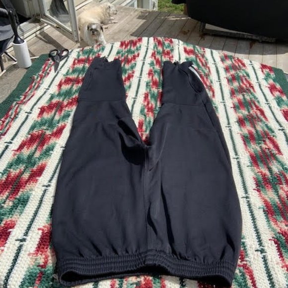 Classic Adidas joggers size medium - Picture 3 of 6